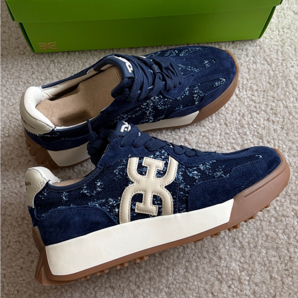 Sam Edelman women's  Langley Lace Up Sneaker  6.5